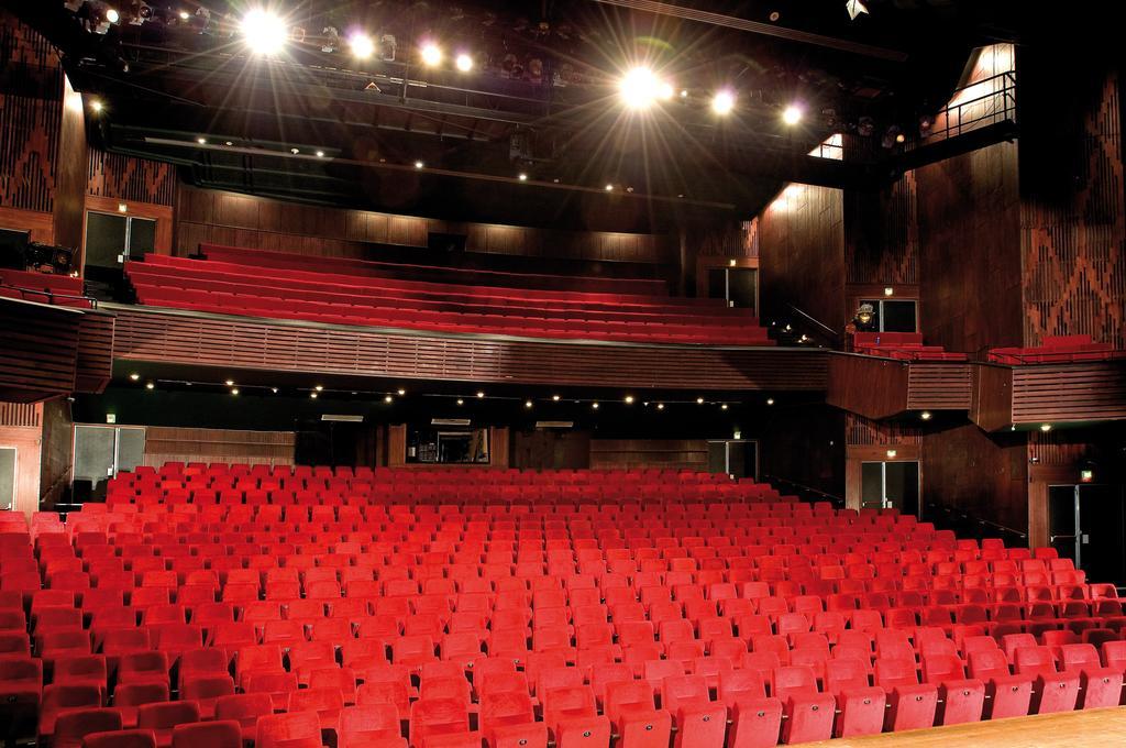 Van Der Valk Theaterhotel Almelo Exterior photo